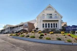 Cape Cod Harbor House Inn