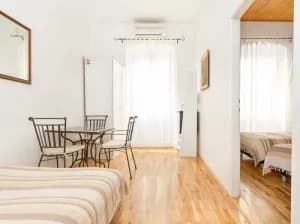 Rooms & Apartments Matkovic