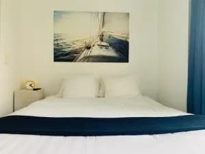 Avenue Beach Hotel