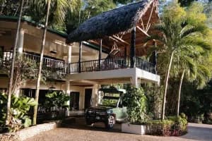 Copal Tree Lodge