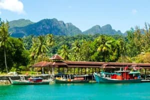 Explore Malaysia's Vibrant Culture & Landscapes in 5 Days!
