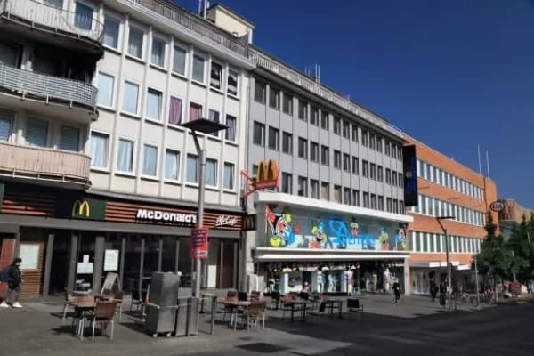 Flughafenstraße