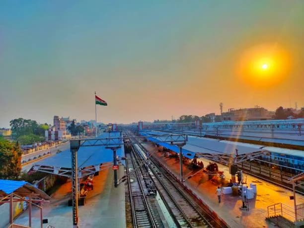 Bhubaneswar Railway Station thumb 3