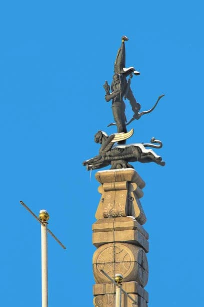 Independence Monument 2