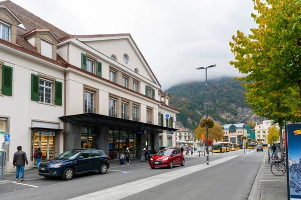 Interlaken West Railway Station thumb 3