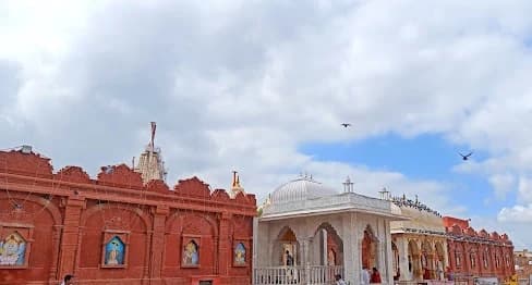 Nagar Seth Shree Laxminath Ji Mandir 1