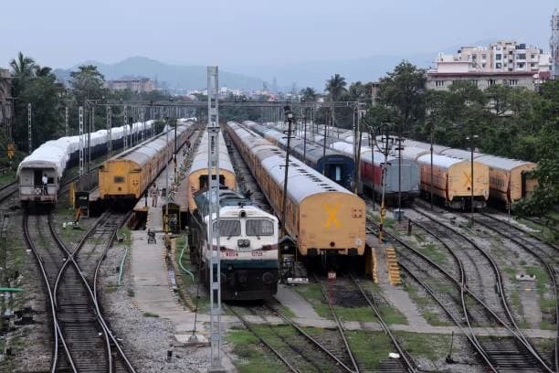 Guwahati Railway Station thumb 2