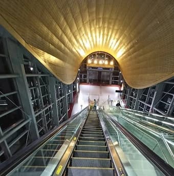 DMCC Metro Station thumb 4