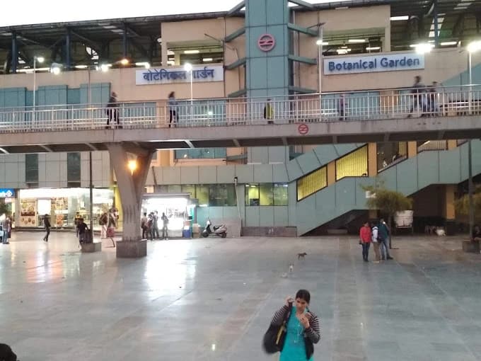 Botanical Garden Metro Station 3