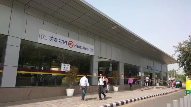 Hauz Khas Metro Station thumb 1