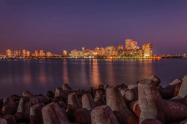 Marine Drive Mumbai thumb 6