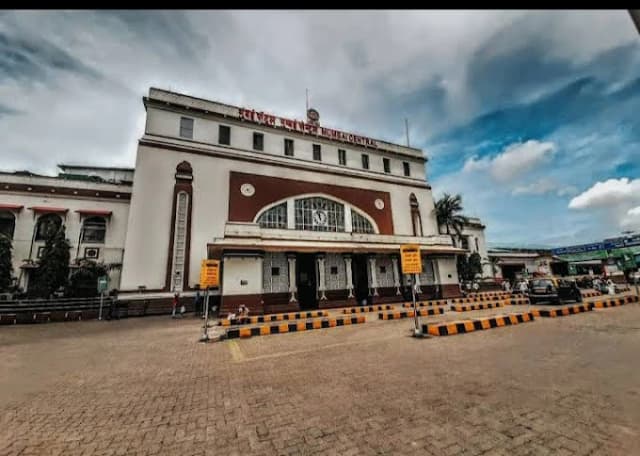 Mumbai Central thumb 4