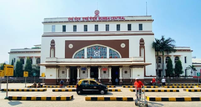 Mumbai Central thumb 6