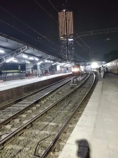 Mumbai Central thumb 7