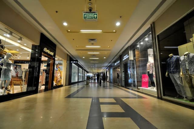 Phoenix Marketcity Mall Mumbai thumb 7