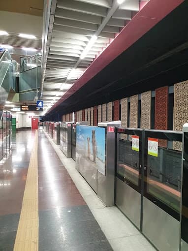 Lajpat Nagar Metro Station 5