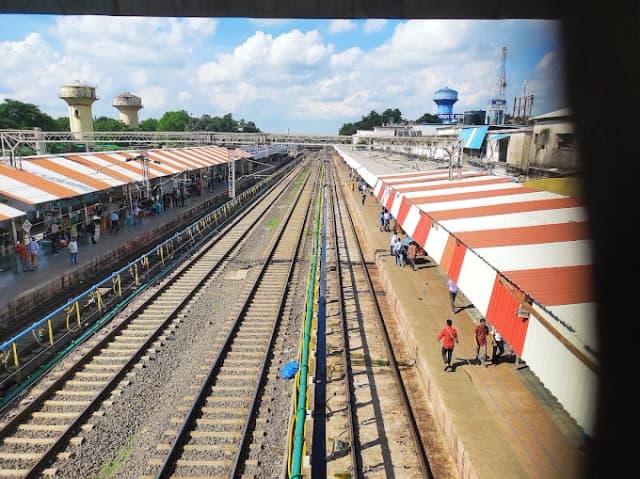 Bhopal Junction thumb 2
