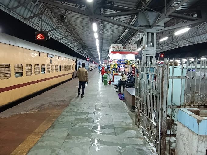 Jhansi Junction 1