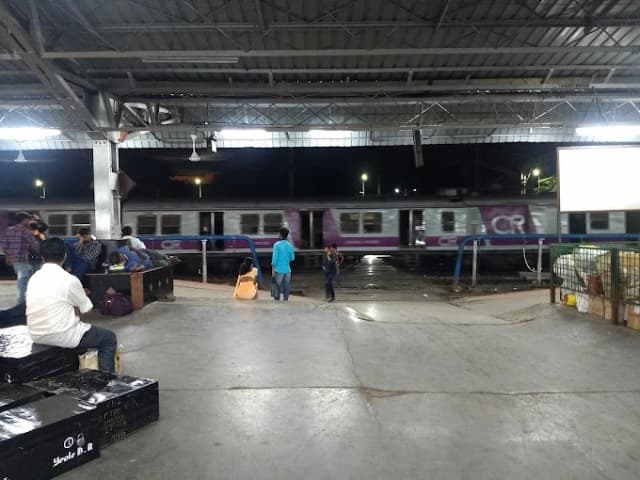 Pune Junction thumb 2
