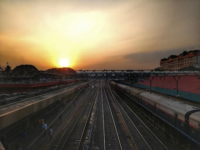Pune Junction thumb 4