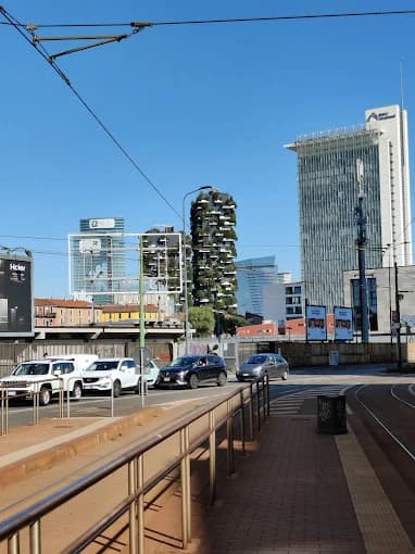Milano Centrale Railway Station thumb 7