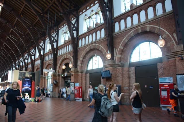 Copenhagen Central Station thumb 4