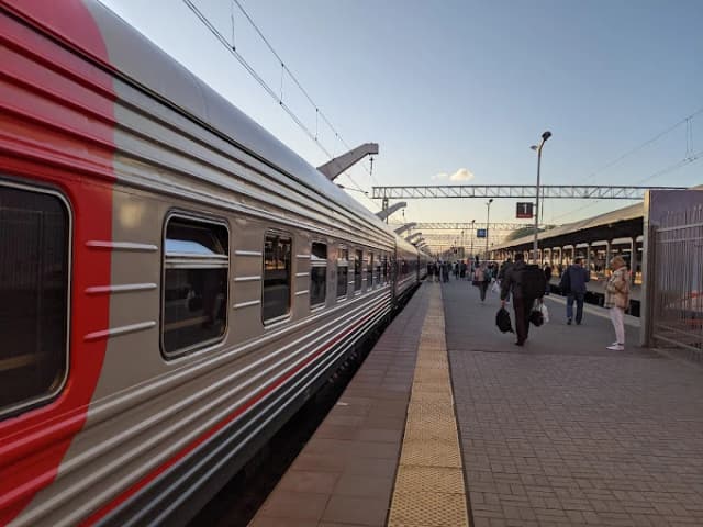 Moscow Leningradsky thumb 2