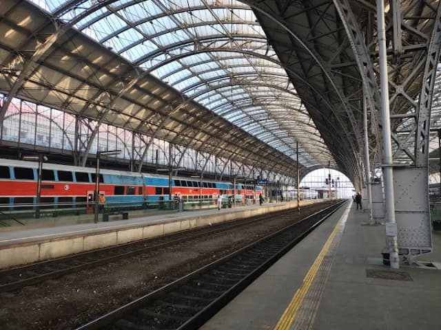Prague Main Station thumb 2