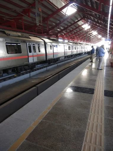 Hindon River Metro Station thumb 3