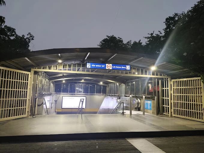 Lok Kalyan Marg Delhi Metro Station 3