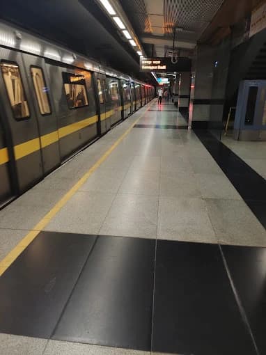 Patel Chowk Delhi Metro Station 2