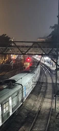 Charni Road Railway Station 3