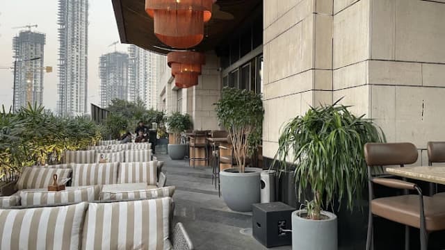 One8 Commune Noida thumb 7