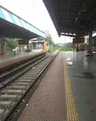 Govandi Railway Station thumb 5