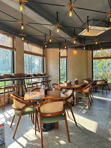 Hamoni: Cafe by the Greens 8