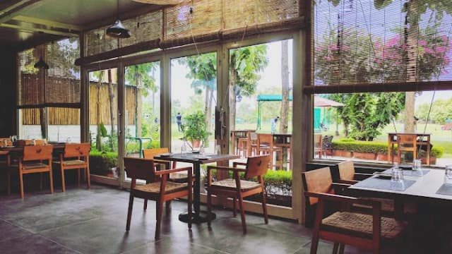 Hamoni: Cafe by the Greens thumb 6