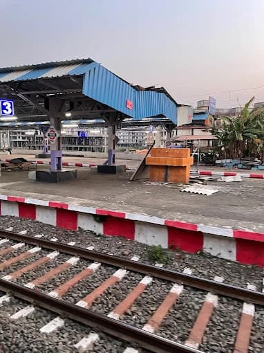 Kharbav Railway Station thumb 1