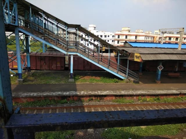 Kharbav Railway Station thumb 3