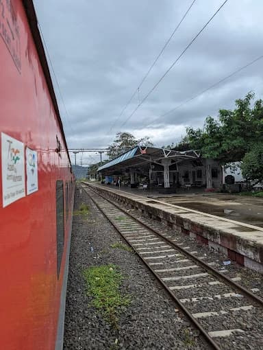 Nagothane Railway Station thumb 3