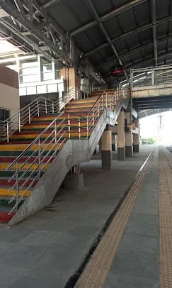 Nhava sheva Railway Station thumb 2