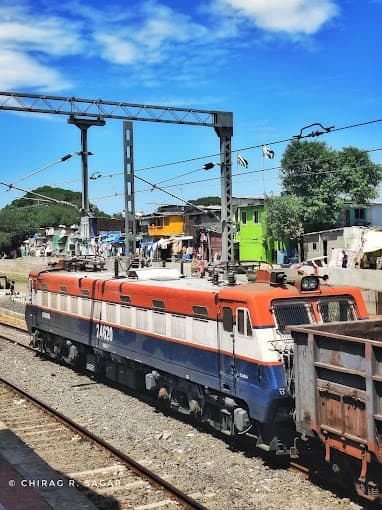Palghar Railway Station thumb 2