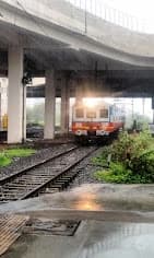 Seawoods Darave Railway Station thumb 1