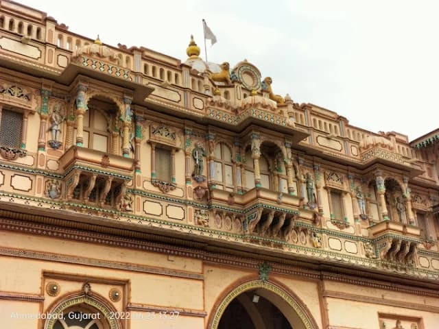 Shree Swaminarayan Mandir Kalupur thumb 7