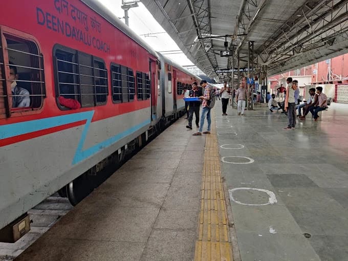 Agra Fort Railway Station 1
