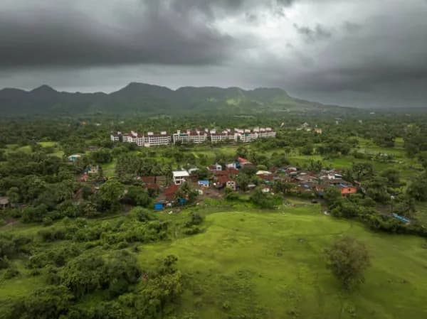 Akot