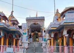 Charbhuja Temple thumb 6