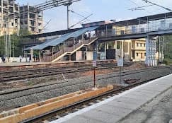 Chennai Fort Railway Station thumb 3