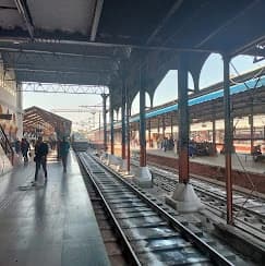 Delhi Junction thumb 4