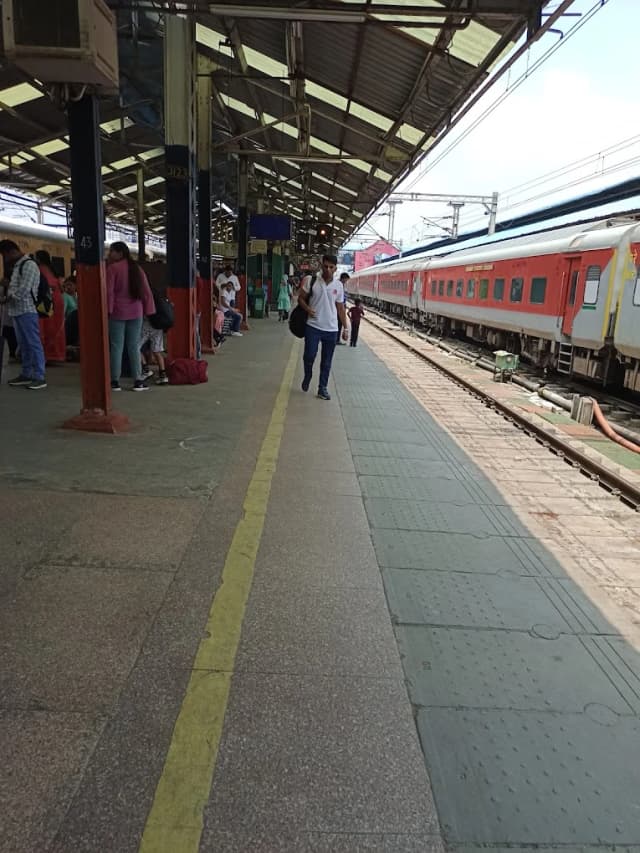 Delhi Junction thumb 1