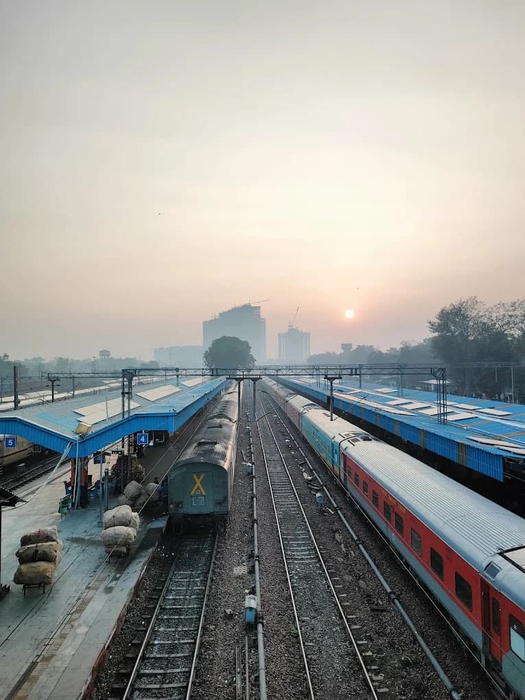 Delhi Sarai Rohilla Railway Station 4